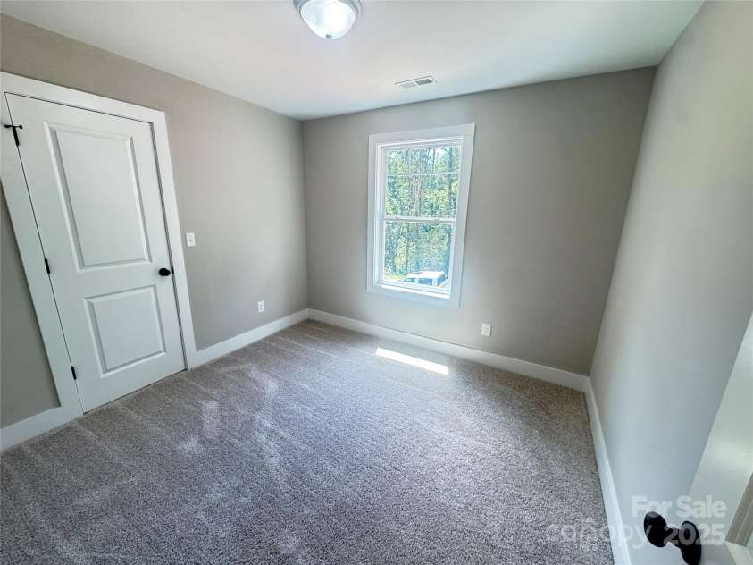 409 Scarlett Oak Court, Lenoir, NC 28645.  MLS# CAR4287445, YatesRealty ID 29998. 