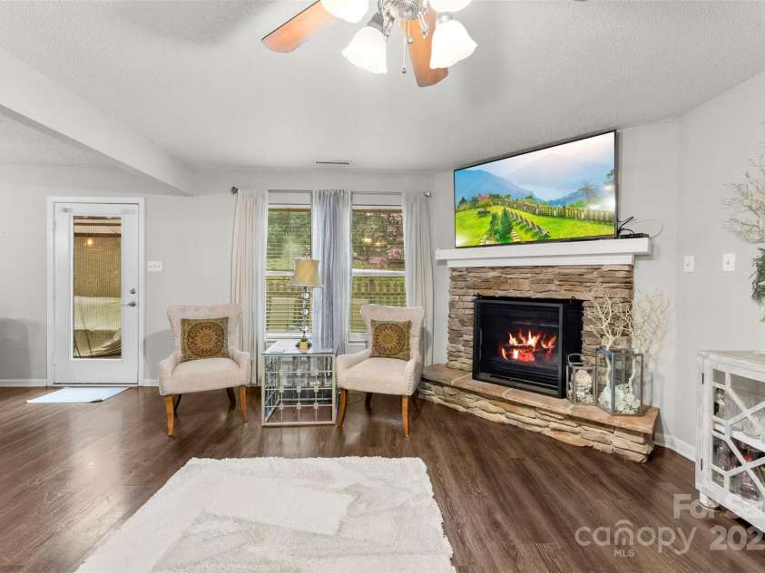 2011 Dunsmore Lane, Waxhaw, NC 28173.  MLS# CAR4240231, YatesRealty ID 30. 