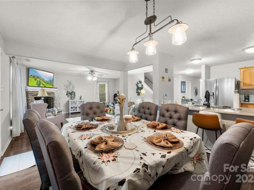 2011 Dunsmore Lane, Waxhaw, NC 28173.  MLS# CAR4240231, YatesRealty ID 30. 