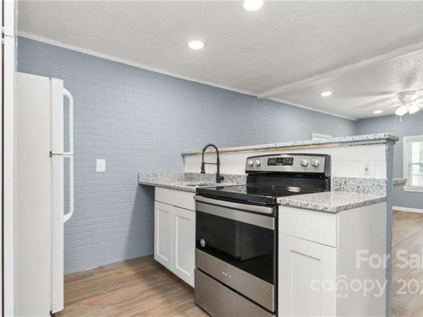 450 Davis Street, Albemarle, NC 28001.  MLS# CAR3924741, YatesRealty ID 30. 431 Davis St