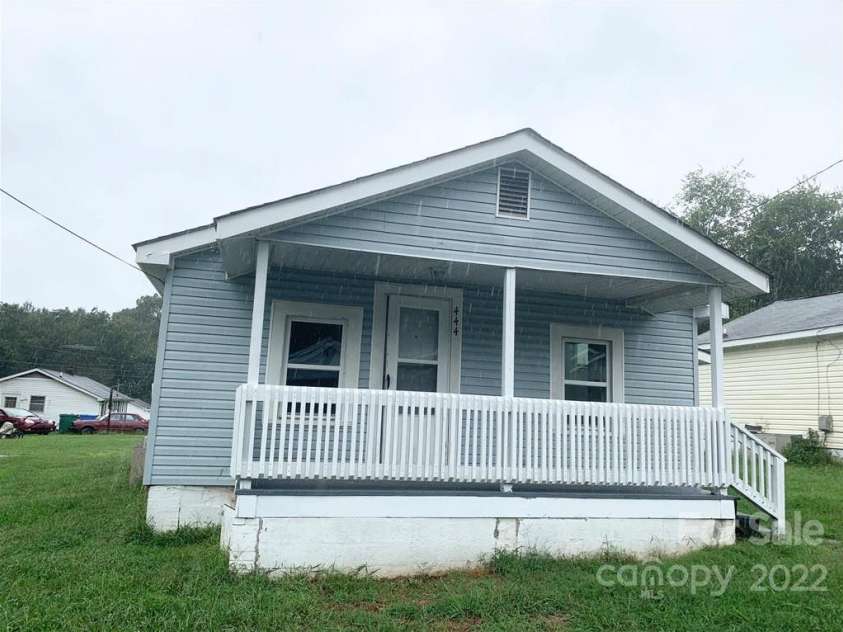 450 Davis Street, Albemarle, NC 28001.  MLS# CAR3924741, YatesRealty ID 30. 444 Davis St