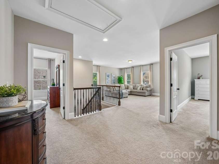 7111 Yellowhorn Trail, Waxhaw, NC 28173.  MLS# CAR4383370, YatesRealty ID 30000. 