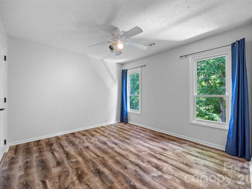 7057 Mariners Court, Tega Cay, SC 29708.  MLS# CAR4384678, YatesRealty ID 30001. 