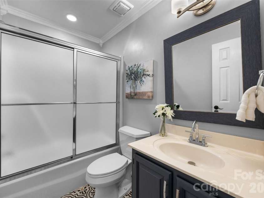 7057 Mariners Court, Tega Cay, SC 29708.  MLS# CAR4384678, YatesRealty ID 30001. 