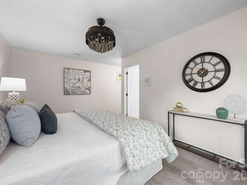 7057 Mariners Court, Tega Cay, SC 29708.  MLS# CAR4384678, YatesRealty ID 30001. 