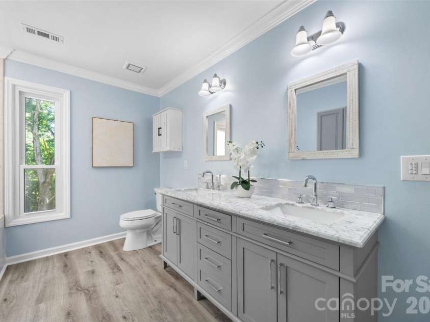 7057 Mariners Court, Tega Cay, SC 29708.  MLS# CAR4384678, YatesRealty ID 30001. 