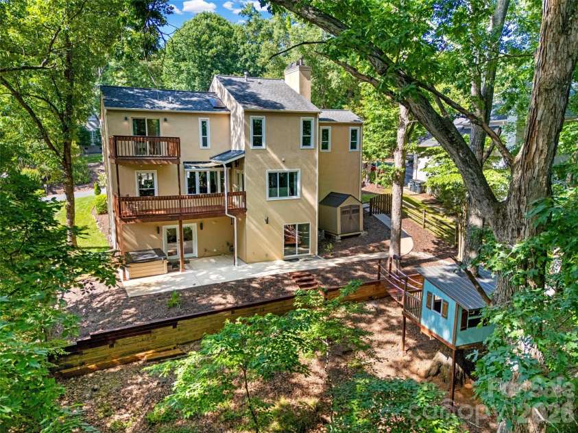 7057 Mariners Court, Tega Cay, SC 29708.  MLS# CAR4384678, YatesRealty ID 30001. 