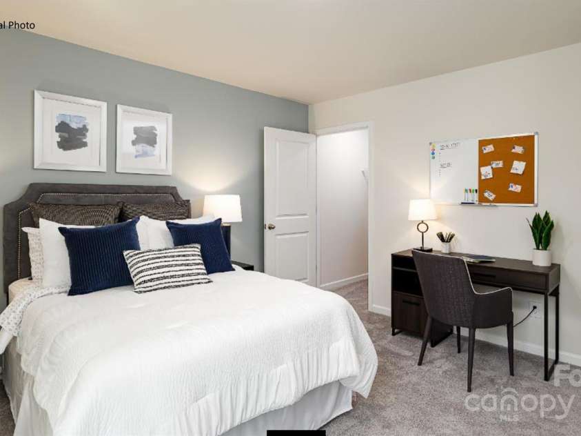 143 Parker Claire Lane, Kings Mountain, NC 28086.  MLS# CAR4288396, YatesRealty ID 30002. 