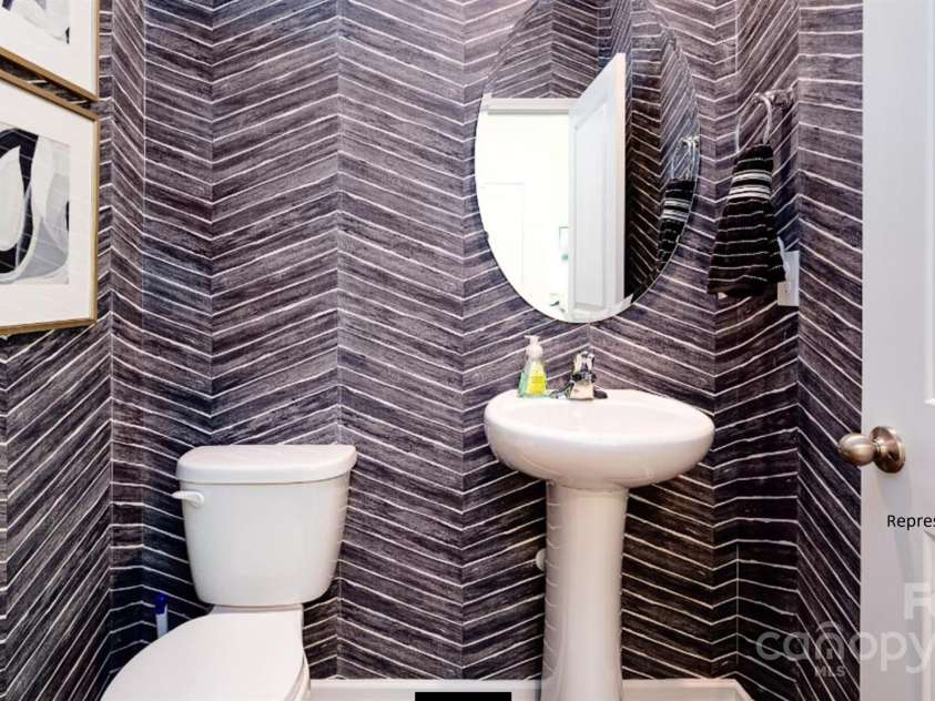 143 Parker Claire Lane, Kings Mountain, NC 28086.  MLS# CAR4288396, YatesRealty ID 30002. 