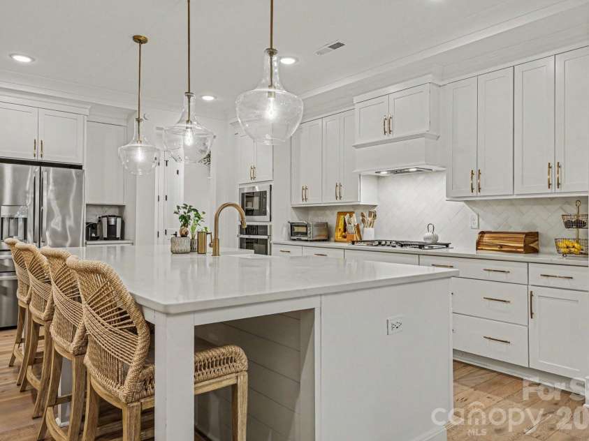 16532 Here At Last Lane, Charlotte, NC 28278.  MLS# CAR4383524, YatesRealty ID 30002. 