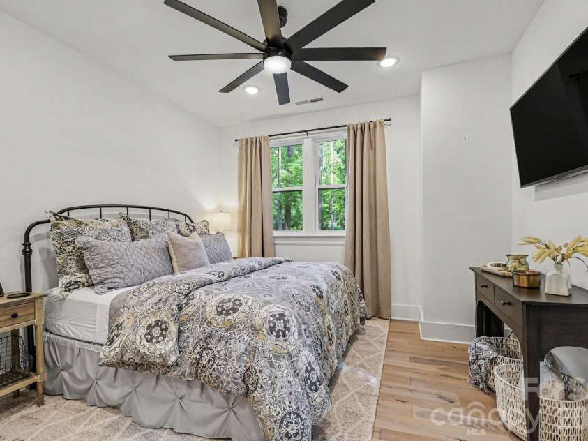 16532 Here At Last Lane, Charlotte, NC 28278.  MLS# CAR4383524, YatesRealty ID 30002. 