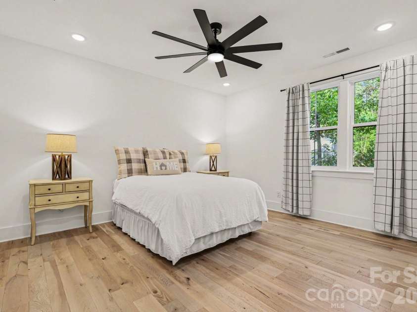 16532 Here At Last Lane, Charlotte, NC 28278.  MLS# CAR4383524, YatesRealty ID 30002. 