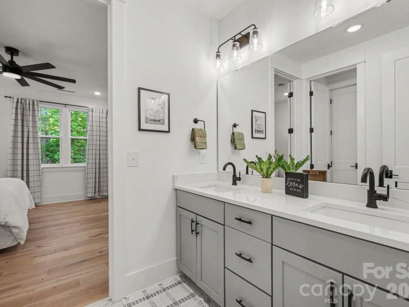 16532 Here At Last Lane, Charlotte, NC 28278.  MLS# CAR4383524, YatesRealty ID 30002. 