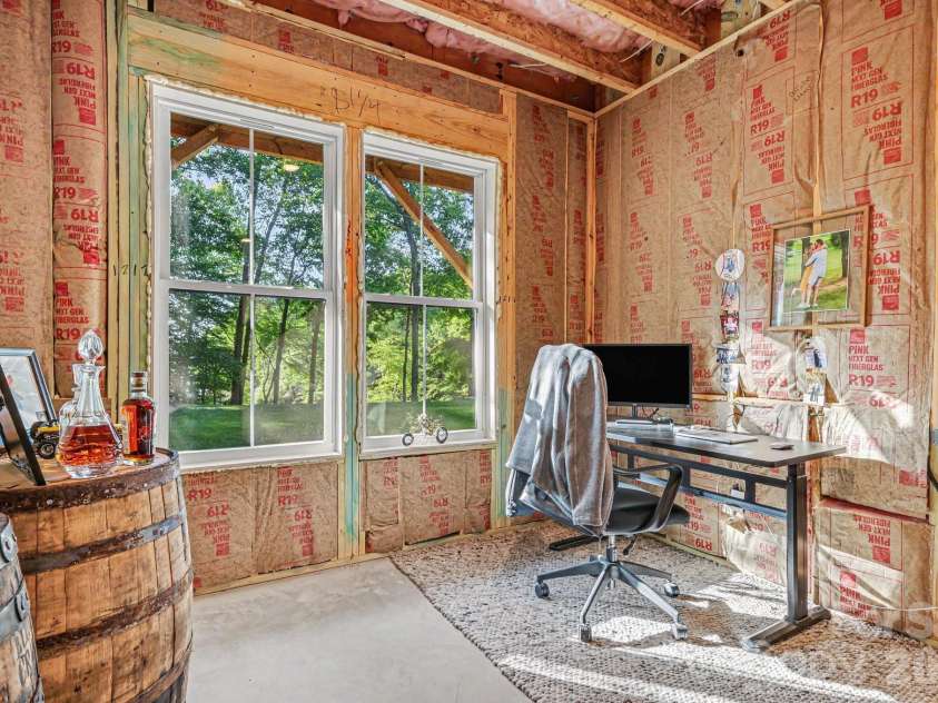16532 Here At Last Lane, Charlotte, NC 28278.  MLS# CAR4383524, YatesRealty ID 30002. 