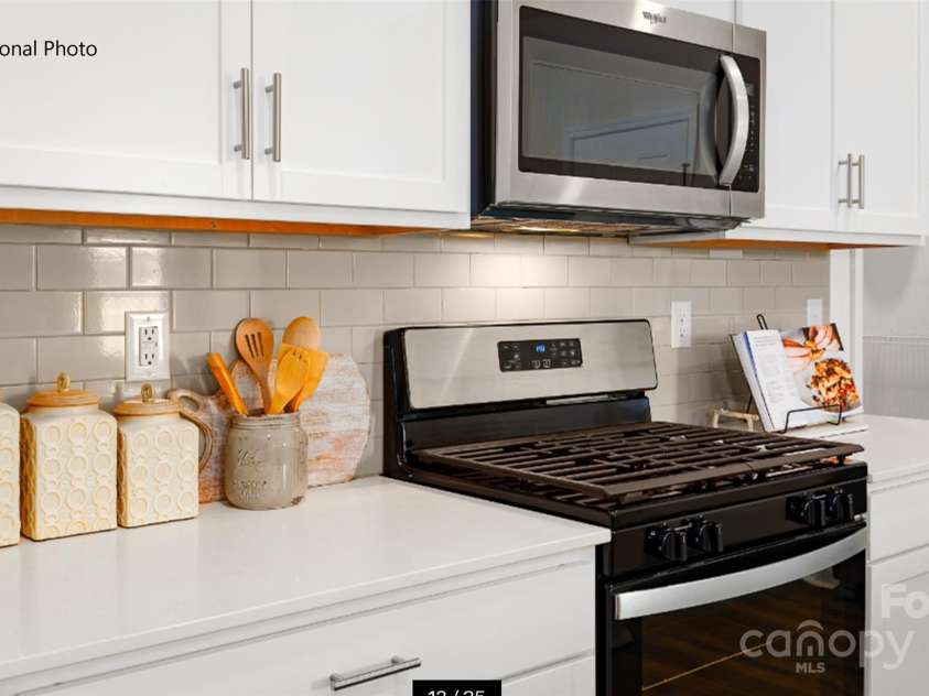 137 Parker Claire Lane, Kings Mountain, NC 28086.  MLS# CAR4288400, YatesRealty ID 30003. 