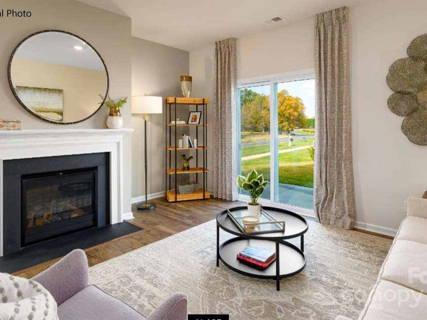 137 Parker Claire Lane, Kings Mountain, NC 28086.  MLS# CAR4288400, YatesRealty ID 30003. 