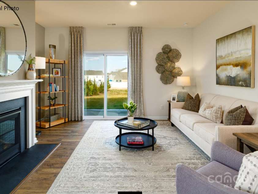 137 Parker Claire Lane, Kings Mountain, NC 28086.  MLS# CAR4288400, YatesRealty ID 30003. 