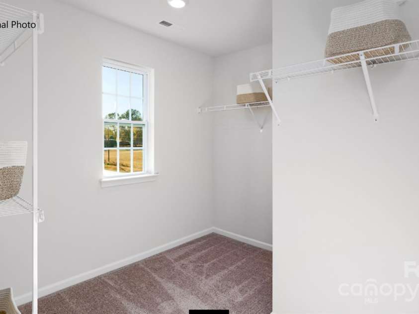 137 Parker Claire Lane, Kings Mountain, NC 28086.  MLS# CAR4288400, YatesRealty ID 30003. 