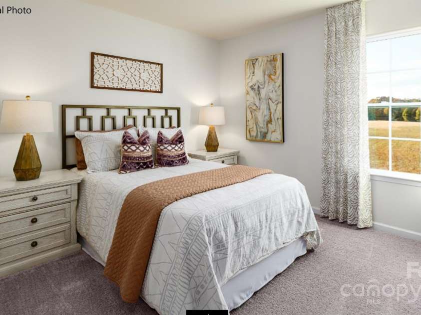 137 Parker Claire Lane, Kings Mountain, NC 28086.  MLS# CAR4288400, YatesRealty ID 30003. 