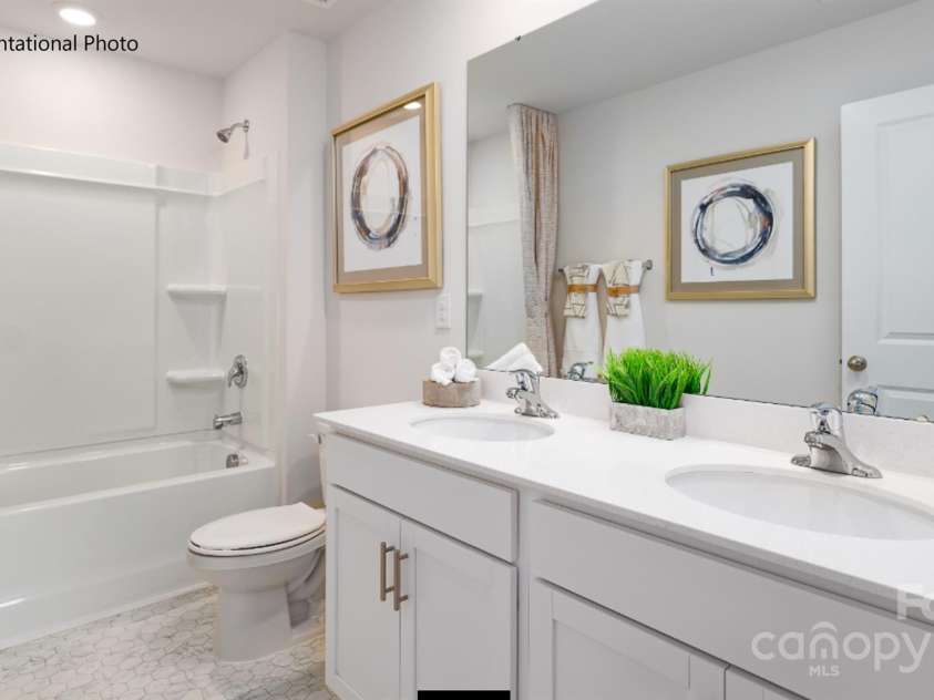 137 Parker Claire Lane, Kings Mountain, NC 28086.  MLS# CAR4288400, YatesRealty ID 30003. 