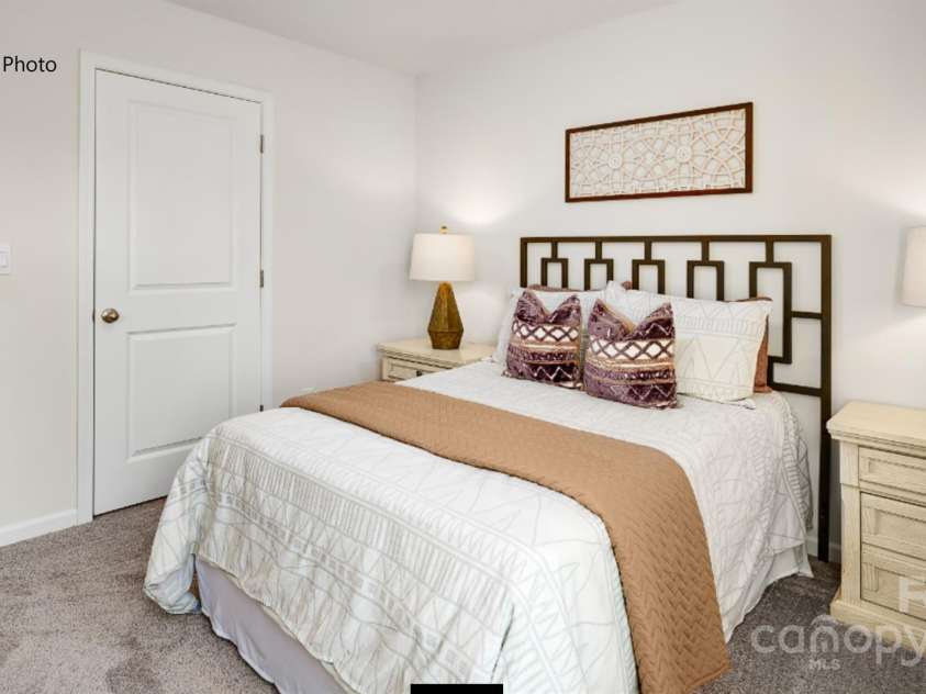 137 Parker Claire Lane, Kings Mountain, NC 28086.  MLS# CAR4288400, YatesRealty ID 30003. 