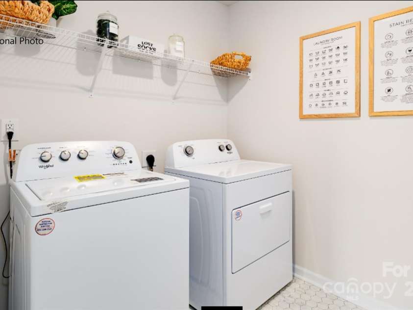 137 Parker Claire Lane, Kings Mountain, NC 28086.  MLS# CAR4288400, YatesRealty ID 30003. 