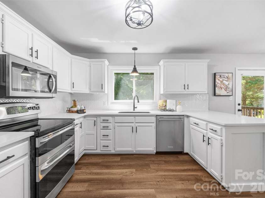4160 Koala Circle, Tega Cay, SC 29708.  MLS# CAR4386791, YatesRealty ID 30003. 