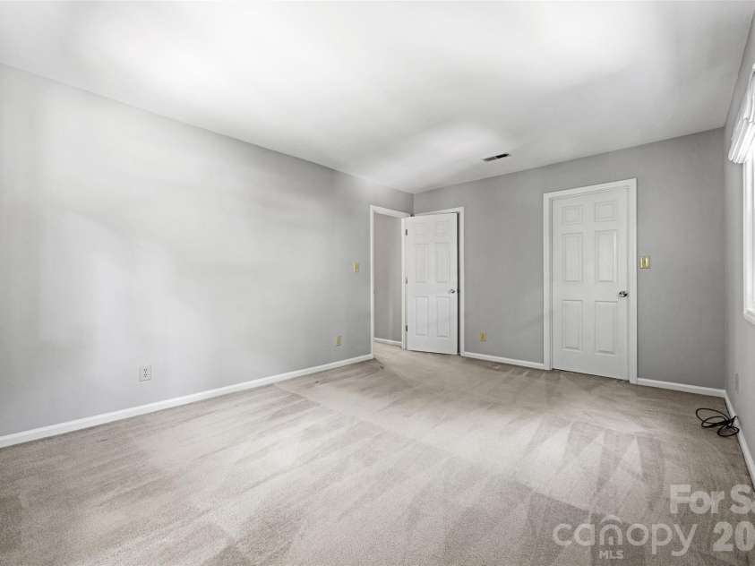 4160 Koala Circle, Tega Cay, SC 29708.  MLS# CAR4386791, YatesRealty ID 30003. 
