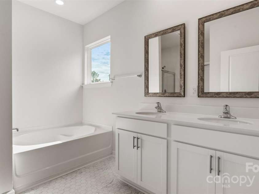 158 Ridgehaven Drive, Waynesville, NC 28786.  MLS# CAR4288405, YatesRealty ID 30005. Photos are representative