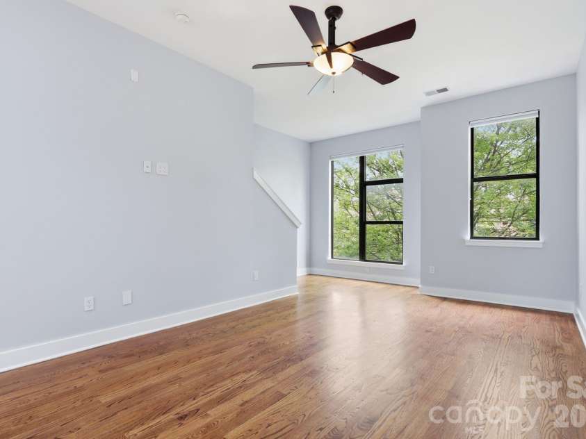 526 N McDowell Street, Charlotte, NC 28204.  MLS# CAR4390203, YatesRealty ID 30008. 