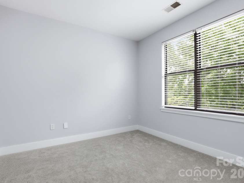 526 N McDowell Street, Charlotte, NC 28204.  MLS# CAR4390203, YatesRealty ID 30008. 