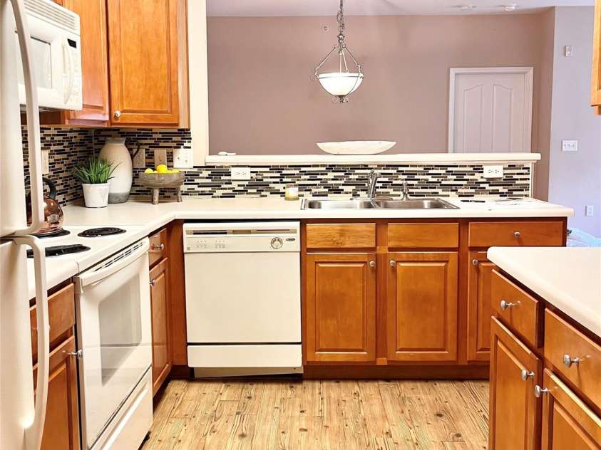 11264 Hyde Pointe Court, Charlotte, NC 28262.  MLS# CAR4354529, YatesRealty ID 3001. 