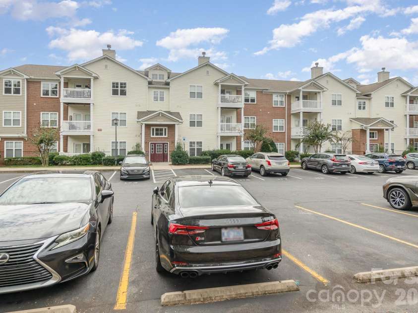 11264 Hyde Pointe Court, Charlotte, NC 28262.  MLS# CAR4354529, YatesRealty ID 3001. 