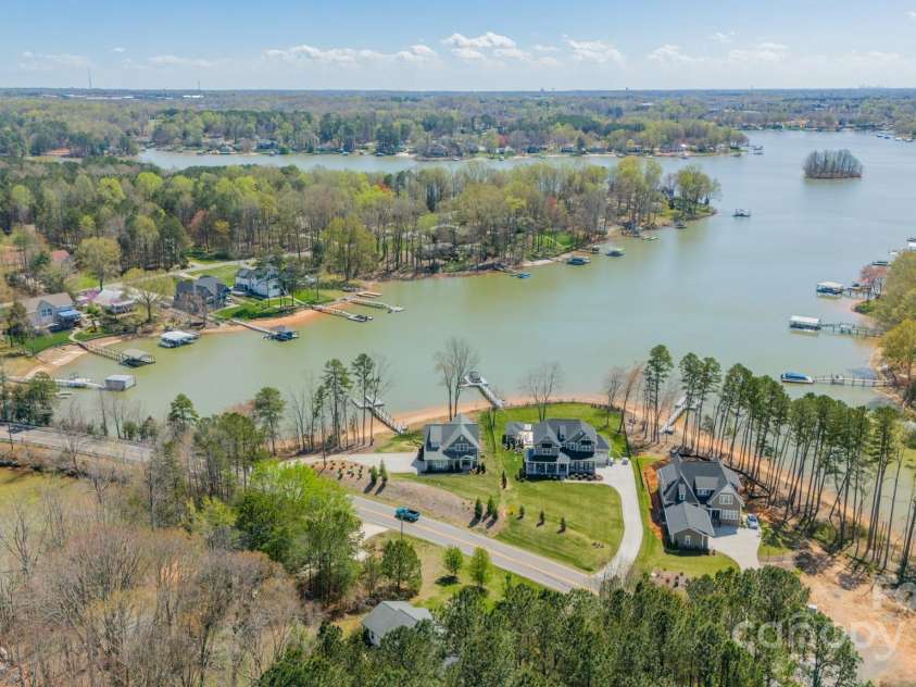 903 Cornelius Road, Mooresville, NC 28117.  MLS# CAR4301370, YatesRealty ID 3001. 