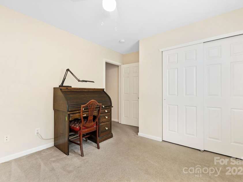 9325 Seamill Road, Charlotte, NC 28278.  MLS# CAR4130842, YatesRealty ID 3001. Bedroom 3