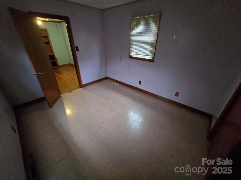 105 La Colline Avenue, Morganton, NC 28655.  MLS# CAR4288424, YatesRealty ID 30010. 