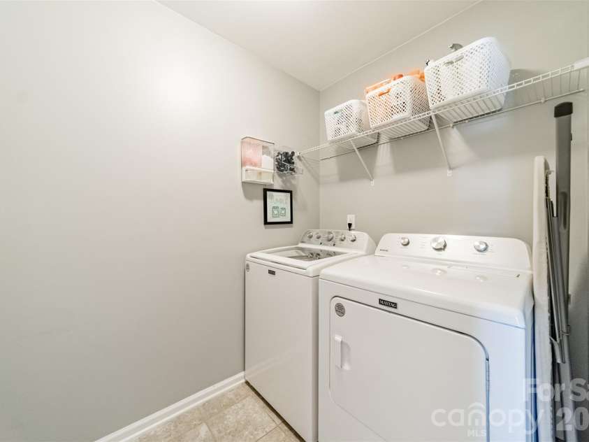 5636 Stonewells Drive, Charlotte, NC 28278.  MLS# CAR4389798, YatesRealty ID 30010. Spacious 2nd Level Laundry