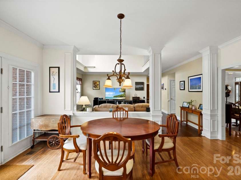 1845 Mountain Trail Drive, Charlotte, NC 28214.  MLS# CAR4391692, YatesRealty ID 30011. 