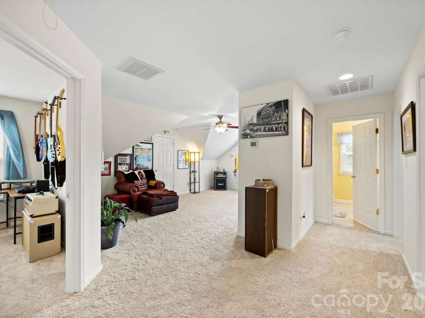 1845 Mountain Trail Drive, Charlotte, NC 28214.  MLS# CAR4391692, YatesRealty ID 30011. 