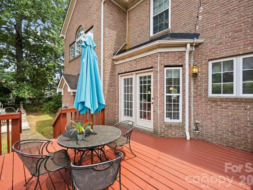 1845 Mountain Trail Drive, Charlotte, NC 28214.  MLS# CAR4391692, YatesRealty ID 30011. 