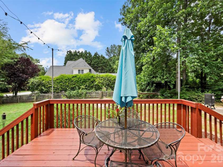 1845 Mountain Trail Drive, Charlotte, NC 28214.  MLS# CAR4391692, YatesRealty ID 30011. 