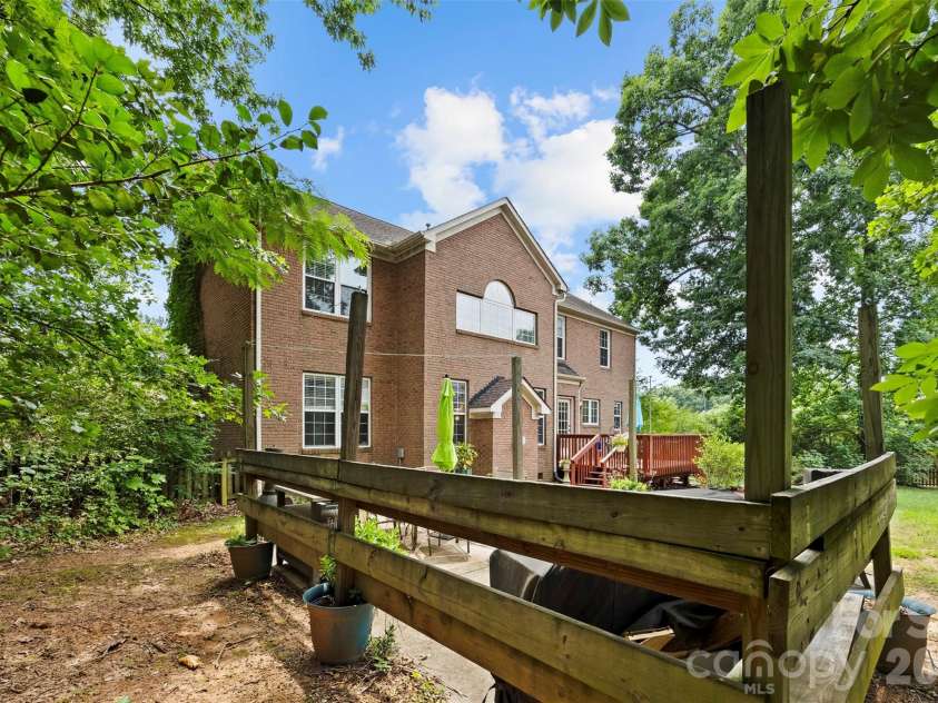 1845 Mountain Trail Drive, Charlotte, NC 28214.  MLS# CAR4391692, YatesRealty ID 30011. 