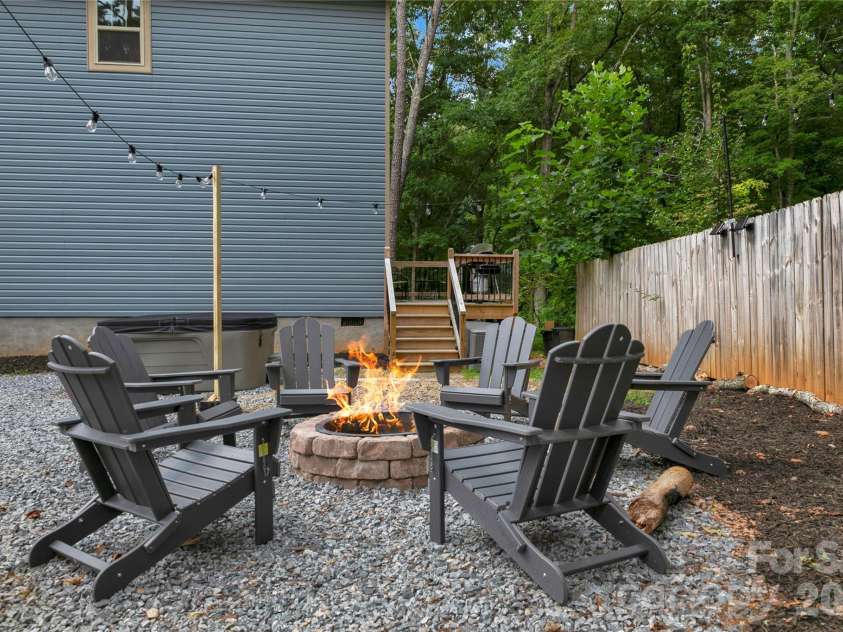 428 Emmas Grove Road, Fletcher, NC 28732.  MLS# CAR4341303, YatesRealty ID 30011. 