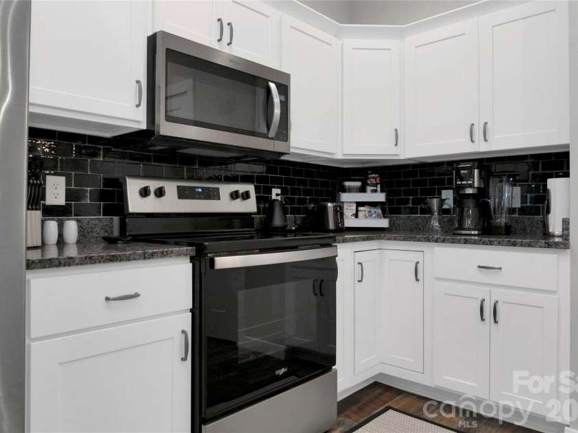 428 Emmas Grove Road, Fletcher, NC 28732.  MLS# CAR4341303, YatesRealty ID 30011. 