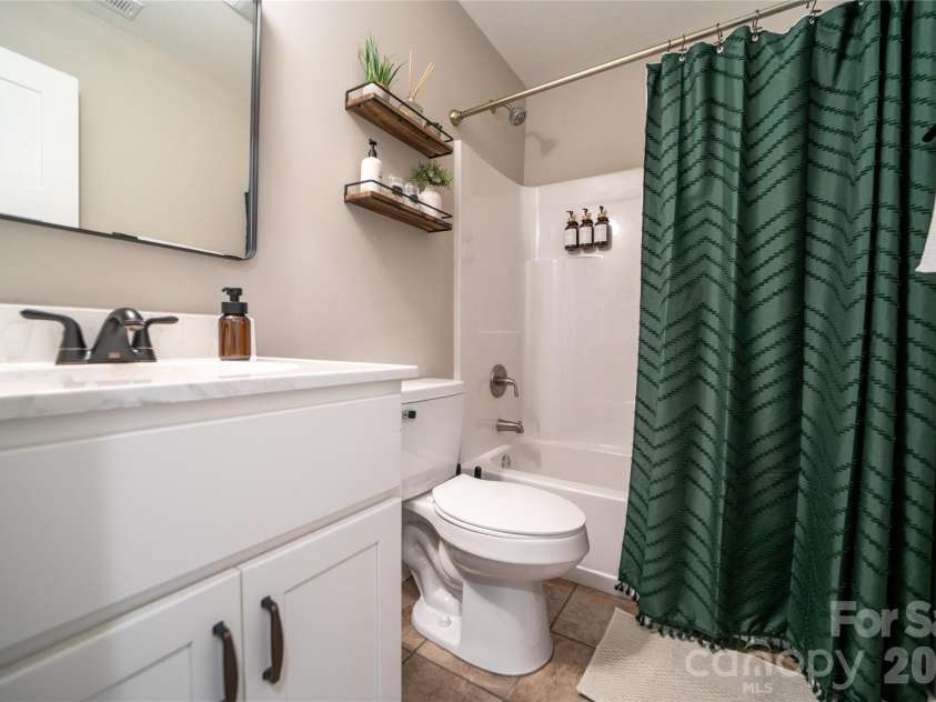 428 Emmas Grove Road, Fletcher, NC 28732.  MLS# CAR4341303, YatesRealty ID 30011. 