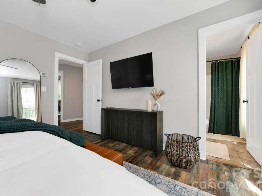 428 Emmas Grove Road, Fletcher, NC 28732.  MLS# CAR4341303, YatesRealty ID 30011. 