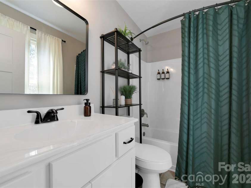 428 Emmas Grove Road, Fletcher, NC 28732.  MLS# CAR4341303, YatesRealty ID 30011. 