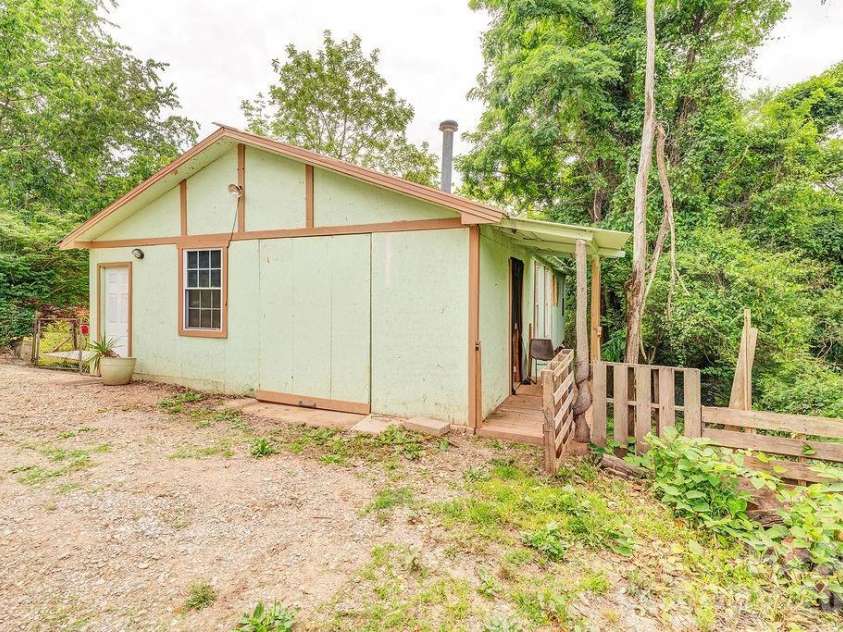 153 Vinewood Circle, Asheville, NC 28806.  MLS# CAR4374237, YatesRealty ID 30012. Workshop street view