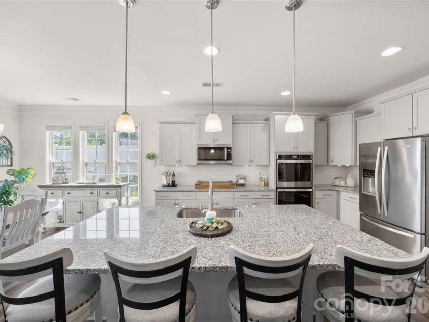 2128 Lapalma Trace, Lake Wylie, SC 29710.  MLS# CAR4391229, YatesRealty ID 30013. 