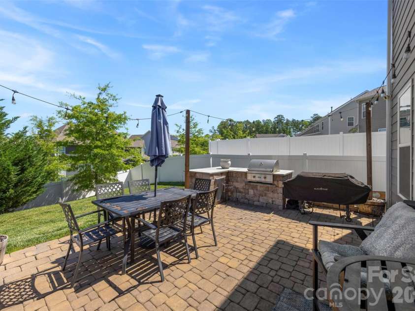 2128 Lapalma Trace, Lake Wylie, SC 29710.  MLS# CAR4391229, YatesRealty ID 30013. 
